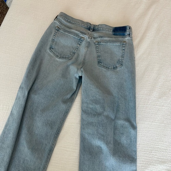 NWOT Abercrombie Baggy Low Rise Jeans size 28 short - Picture 3 of 4